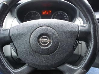 Opel  2.0CDTI 84KW L2-H1 AIRCO picture 11