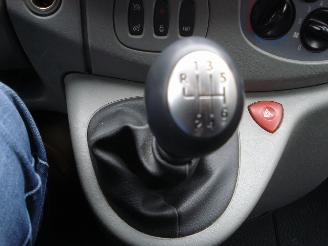 Opel  2.0CDTI 84KW L2-H1 AIRCO picture 12