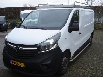 skadebil bedrijf Opel Vivaro L2-H1 1.6CDTI 103KW AIRCO-NAVI  103KW 2017/6