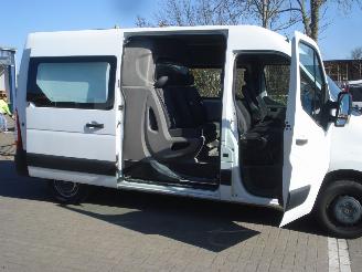 skadebil bedrijf Renault Master DUBBELE CABINE 2.3DCI 92KW  L2-H3 2016/4