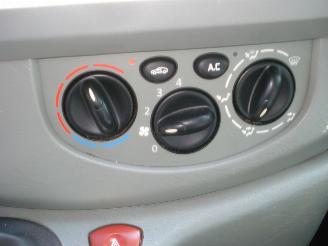 Opel Vivaro ROLSTOEL VERVOER L2-H1 AIRCO 2.5CDTI picture 13