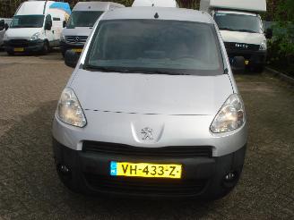 Peugeot Partner LONG  1.6HDI AIRCO-NAVIGATIE picture 2