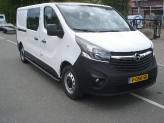 krockskadad bil bedrijf Opel Vivaro 6 PERSOONS DUBBELE CABINE EURO 6 2018/9