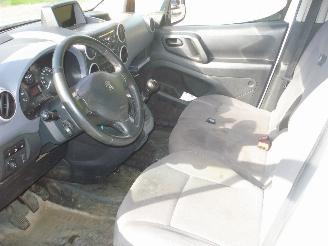 Peugeot Partner 1.6HDI 3 ZITTER AIRCO-NAVIGATIE picture 12