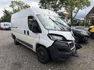 skadebil bedrijf Peugeot Boxer 330 2.2 Bleu HDI  140 L2 H2  Premium 2019/11