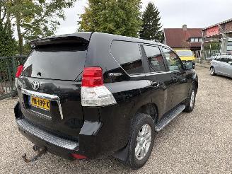 Toyota Landcruiser 3.0 D -4F  High Roof Window Van picture 3