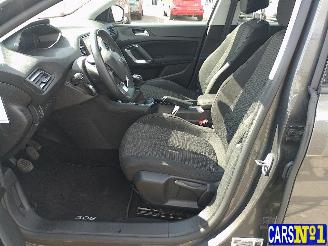 Peugeot 308  picture 14