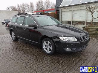 Volvo V-70  picture 3