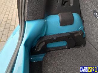 Volkswagen Up!  picture 11