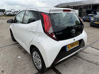 Toyota Aygo 1.0 VVT-i x-play Automaat picture 4