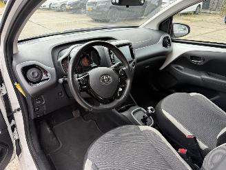 Toyota Aygo 1.0 VVT-i x-play Automaat picture 21