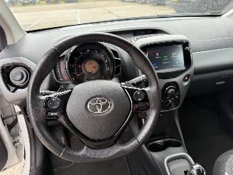 Toyota Aygo 1.0 VVT-i x-play Automaat picture 22