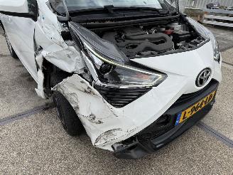 Toyota Aygo 1.0 VVT-i x-play Automaat picture 19