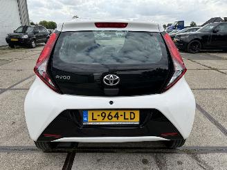 Toyota Aygo 1.0 VVT-i x-play Automaat picture 5