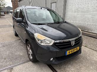 Coche accidentado Dacia Lodgy 1.2 TCe Robust 7 persoons 2016/7