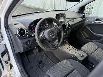 Mercedes B-klasse 220d Ambition Automaat picture 12