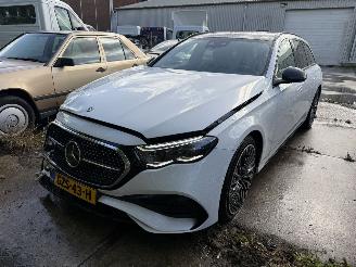 Schadeauto Mercedes E-klasse 300e AMG Line Estate 2024/3