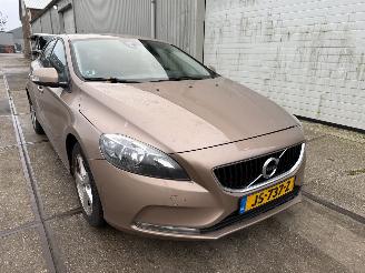 Unfallwagen Volvo V-40 2.0 T2 Kinetic 2016/6