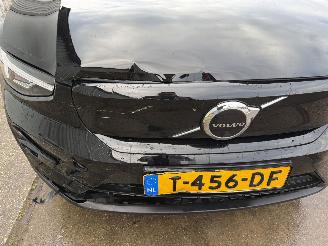 Volvo XC40 Recharge Ultimate 70 kWh Pano Harman Kardon 20\" picture 14