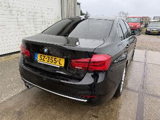 BMW 3-serie 320i Luxury Line Executive picture 22