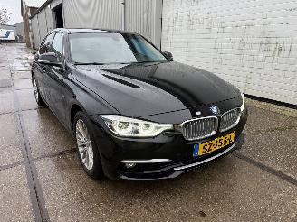 Vaurioauto  passenger cars BMW 3-serie 320i Luxury Line Executive 2018/7