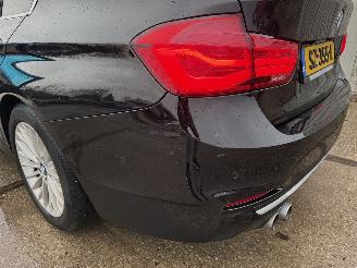 BMW 3-serie 320i Luxury Line Executive picture 25