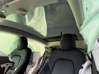 Tesla Model Y Long Range AWD 75kWh picture 9