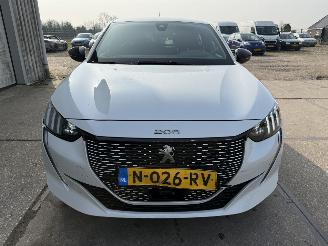 Peugeot e-208 GT Pack 50 kWh picture 8