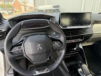 Peugeot e-208 GT Pack 50 kWh picture 17