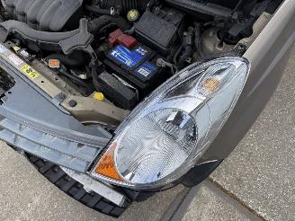 Nissan Note 1.6 Automaat picture 15