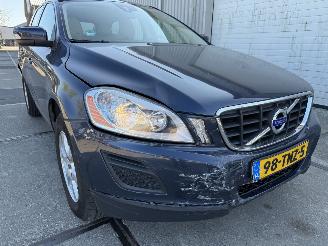 Volvo Xc-60 2.0 T5 Kinetic picture 12