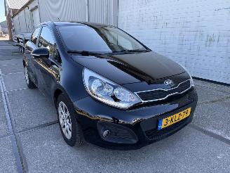 uszkodzony samochody osobowe Kia Rio 1.2 CVVT Plus Pack Navi 2013/6