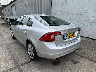 Volvo S-60 2.0 D2 picture 3