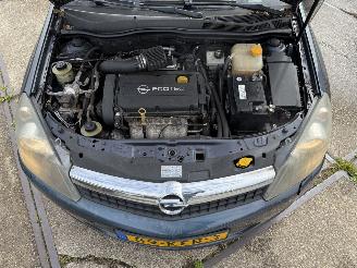 Opel Astra GTC 1.8 Edition Automaat Airco picture 13