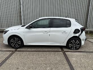 Peugeot 208 1.2 PureTech Allure picture 2