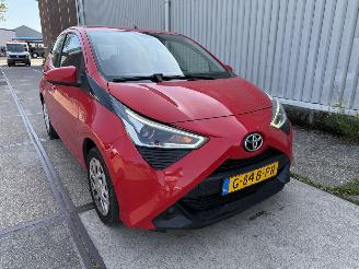 Unfallwagen Toyota Aygo 1.0 VVT-i X-Play Multimedia Camera 2019/11
