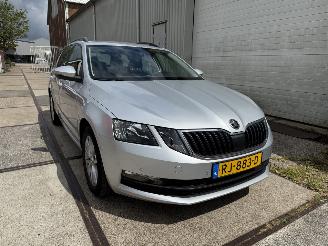 Damaged car Skoda Octavia 1.0 TSI Ambition Business 2018/1