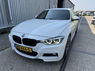Unfallwagen BMW 3-serie 330e High Executive M-Sport 2016/9