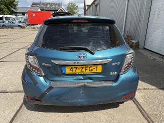 Toyota Yaris 1.5 Full Hybrid Dynamic picture 4