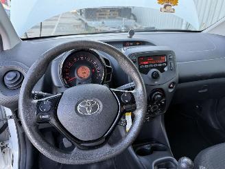 Toyota Aygo 1.0 VVT-i x-fun picture 17