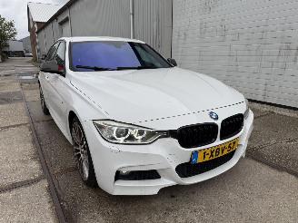 Damaged car BMW 3-serie 316i M-Sport Automaat 2014/8