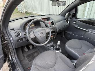 Citroën C3 Pluriel 1.4i Soleil picture 14