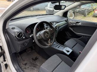 Mercedes B-klasse 220d Ambition Automaat picture 19