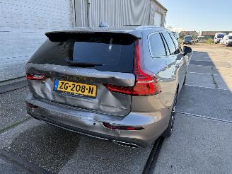 Volvo V-60 2.0 T8 TE AWD Inscription picture 4