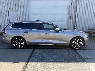 Volvo V-60 2.0 T8 TE AWD Inscription picture 3