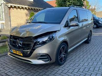 Coche accidentado Mercedes V-klasse 300d Lang AMG LINE PANO BURMESTER LEDER 2024/11