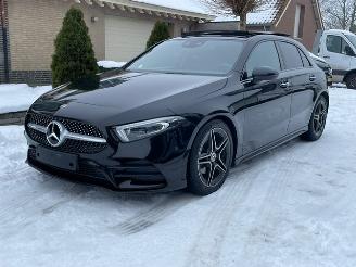 Mercedes A-klasse 180 d AMG LINE PANO NIGHT CAMERA NAVI LED picture 4