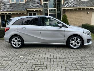 Mercedes B-klasse 180 d AUTOMAAT NAVI PDC picture 2