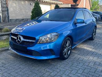 uszkodzony samochody osobowe Mercedes A-klasse 250 4MATIC URBAN PANO NAVI PDC 2016/1