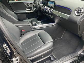 Mercedes GLB 200 d Premium PANO NAVI CAMERA LED picture 11